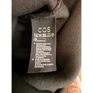 NWOT COS Black Knit Fit & Flare Midi Dress Women's Size Small Short Sleeve thumbnail 6