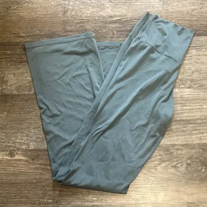 Aerie Offline Pants thumbnail 1