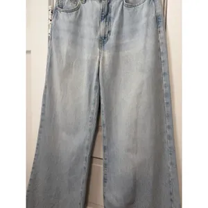 Zara Womens Light Wash High Waisted Wide Leg baggy Raw Hem Denim Jeans Size 6 thumbnail 7