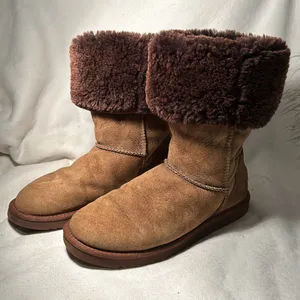 UGG Australia Women's Suede Tall Chestnut Sheep Skin Leather Boots. Sz 7w. thumbnail 2