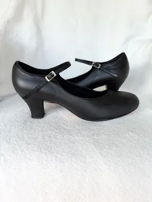 Capezio 2.5” Heel Character Shoes Black Women’s 10M– Gently Worn thumbnail 2