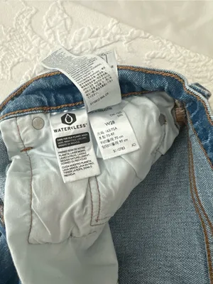 Levi's Women's Blue Distressed Cutoff Denim Shorts Size 28 thumbnail 6