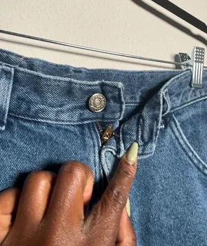 Vintage 90s Lee High-Waisted Denim Shorts thumbnail 5