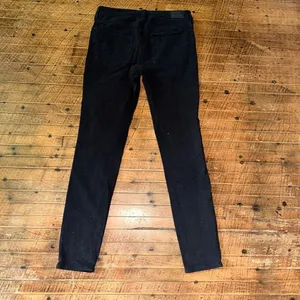 American Eagle black distressed stretchy normcore 6 jeggings thumbnail 3