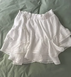 Amazon White Skirt thumbnail 1