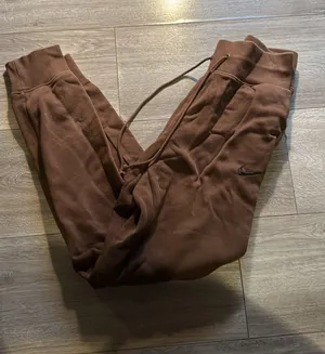 Nike Sweatpants thumbnail 1