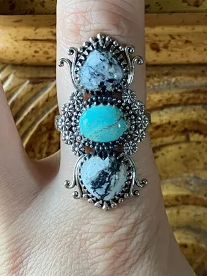 White Buffalo Nevada Turquoise Heart Ring Discounted Size 8 thumbnail 1