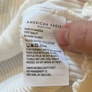 American Eagle XL ribbed white top. Barely used thumbnail 7
