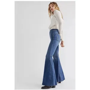 WE THE FREE Women's Just Float On Flare Jeans 27 High Rise Raw Hem Boho Festival thumbnail 4