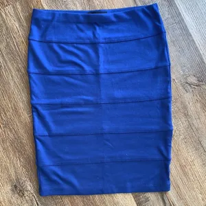 Forever 21 Royal Blue Pull On Pencil Skirt M thumbnail 2