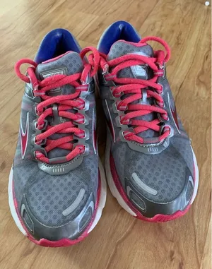 Brooks transcend gray women’s sneakers size 6.5 thumbnail 1