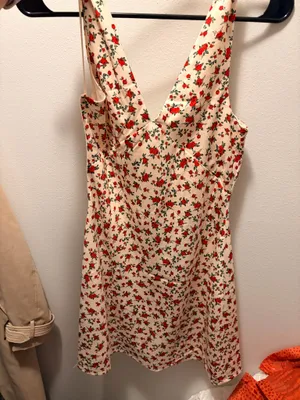 Little Red Dress Mini Size 4 thumbnail 2