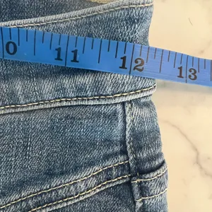 Mother Jeans The Seamed Swooner Hover Size 25 Blowing Kisses EUC thumbnail 5