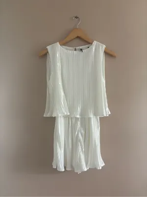 Lulus Chic Lavishness White Satin Plisse Sleeveless Romper Size XXS Bridal Party thumbnail 4