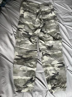 American Eagle Camo Jogger Cargo Pants thumbnail 2