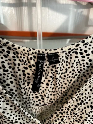 Sleeveless V-Neck Cream/Black Speckled High-Low Dress thumbnail 3