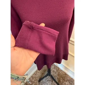 Alo Yoga Glimpse Long Sleeve Crewneck Pullover Deep Plum Burgundy Sweater Top thumbnail 2