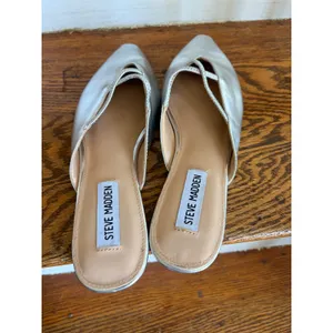 Steve Madden Pammie Metallic Silver Pointed Toe‎ Flat Mules Slides 6.5M thumbnail 4