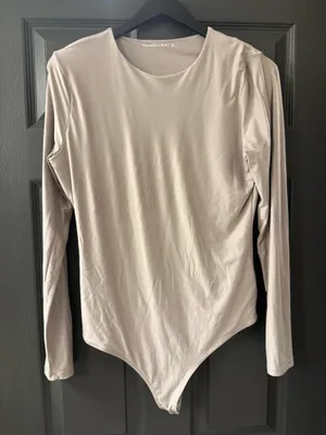 Abercrombie Grey Bodysuit L thumbnail 1
