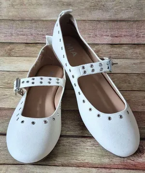 NWOT MIA Ulani Mary Jane Ballet Womens Off White Flats Casual Size 8.5M Grommet thumbnail 1