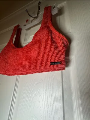 Zyia‎ Textured Coral Scoop Swim Top thumbnail 2
