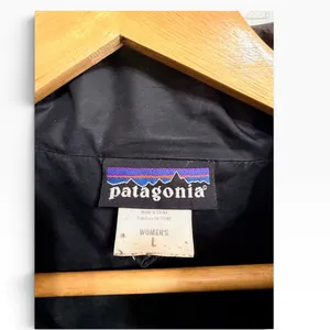 Patagonia Down with it parka Black jacket size L thumbnail 4