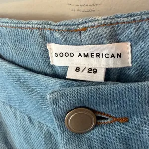 Good American Good Boy Two-Tone Step Hem High Waist Boyfriend Jeans 8/29 thumbnail 5