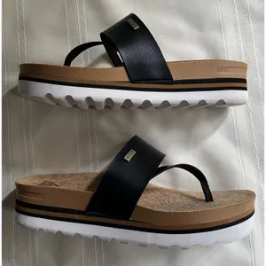 REEF Cushion Sol Hi Platform Flip Flop Sandals Black Tan Womens 9 Cork Wedge EUC thumbnail 3