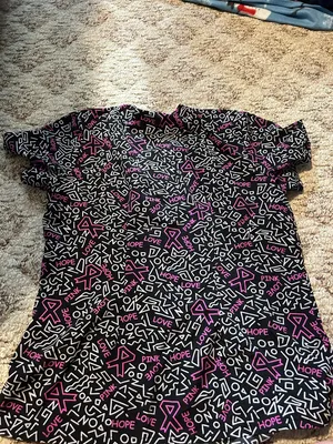 Scrub Top Multiple Size M thumbnail 2