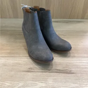 Kork-Ease Women’s Hadley Boot, color grey with brown heel, size 8.5, NWOTS thumbnail 3
