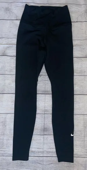 Nike Black High-Waist Active Leggings thumbnail 1