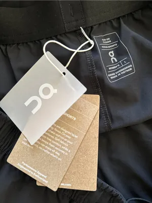 ON RUNNING CLOUD Focus Shorts in Black NWT Sz Large thumbnail 6