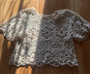 Rebellion‎ Cream Crochet Floral Hexagon Short Sleeve Cropped Boho Top Small thumbnail 1