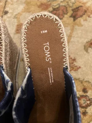 TOMS Blue and White Tie-Dye Slide Mules thumbnail 5
