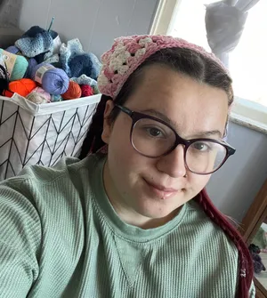Crochet Bandanna Green thumbnail 2