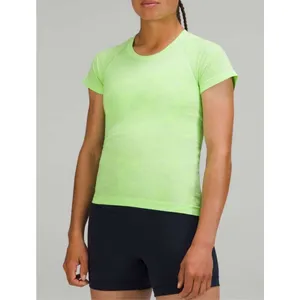 Lululemon‎ W3FEHS Swiftly Tech SS Top 2.0 Race Length Neon Green Activewear XS thumbnail 2