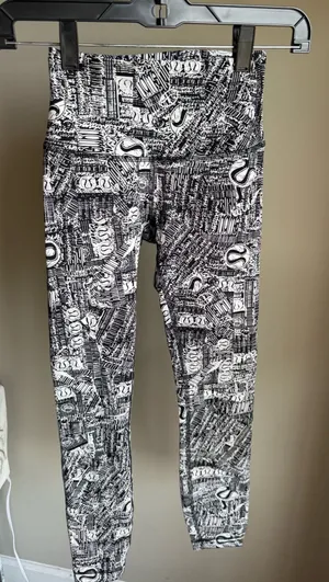 lululemon Wunder Train High-Rise Tights 25" black and white Tear It Up Alpine print thumbnail 1