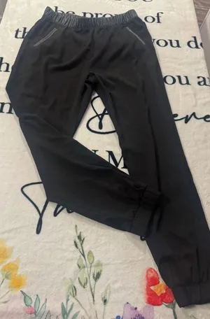 Haute Monde black joggers Women’s Size L. thumbnail 1