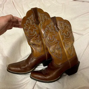 Ariat Cowboy / Cowgirl Boots thumbnail 2