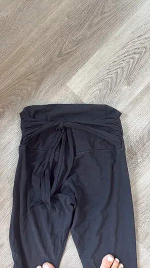 Black Lululemon leggings thumbnail 7