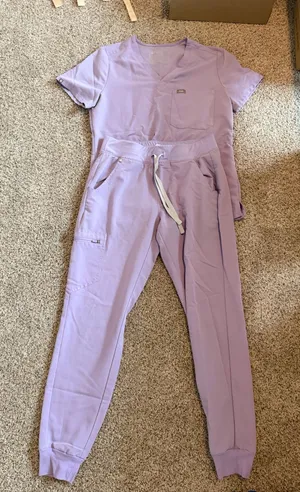 FIGS Scrubs Set thumbnail 1