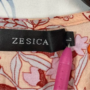 Zesica Floral wrap dress SZ L thumbnail 8