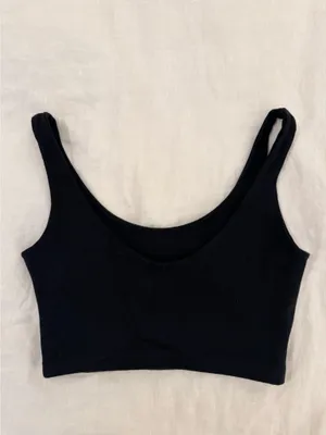 Brandy Melville Tank Top Black thumbnail 3