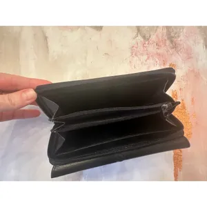 Vtg Black Embossed Genuine Leather‎ Wallet Coin Section Checkbook READ Retro 80s thumbnail 5