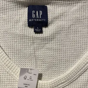 NWT Gap Maternity Shirt Womens Large Cream Waffle Knit Long Sleeve Thermal Scoop thumbnail 2