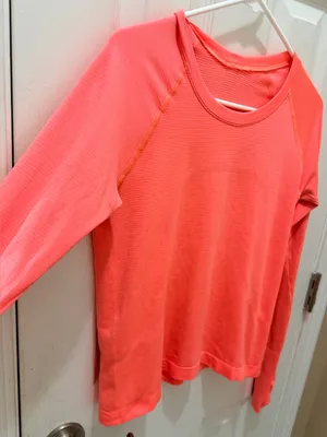 Lululemon Swiftly Tech Long-Sleeve Shirt 2.0 race length size 8 thumbnail 12