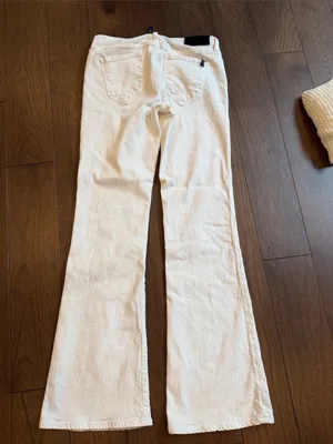 !it jeans Diva White Flare Jeans Size 29 thumbnail 8