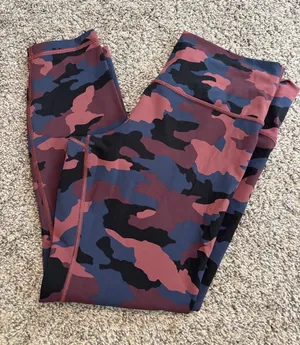 Lululemon Wunder Under High-Rise Tight 25" *Full-On Luxtreme size 12 thumbnail 1