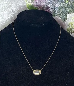 Kendra Scott Elisa Gold Pendant Necklace in Iridescent Drusy thumbnail 4