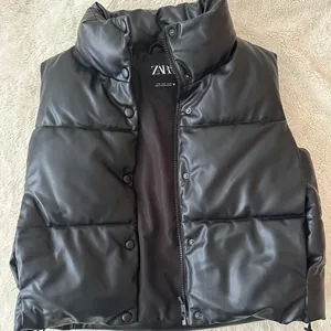 Zara Black Faux Leather Puffer Vest thumbnail 1